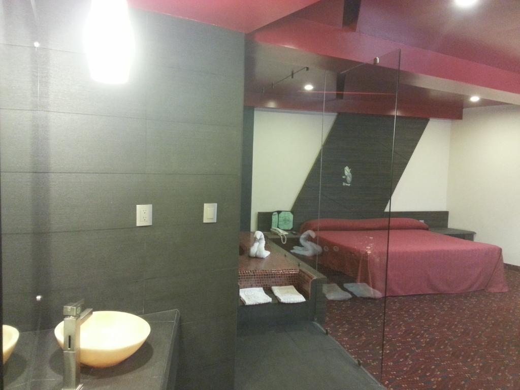 Hotel Puebla Mexiko-Stadt Zimmer foto
